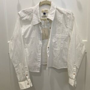 NWT Universal Thread Cropped Button-Up Shirt